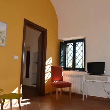 Giardino Arancio לינה וארוחת בוקר