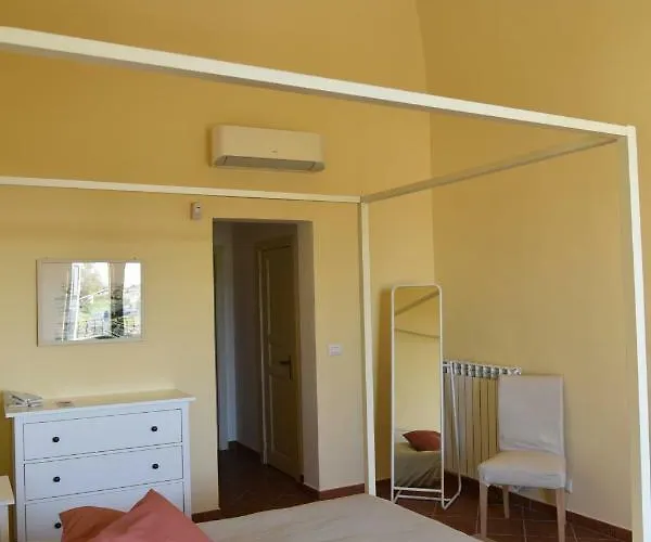 Couette-café Giardino Arancio 4*