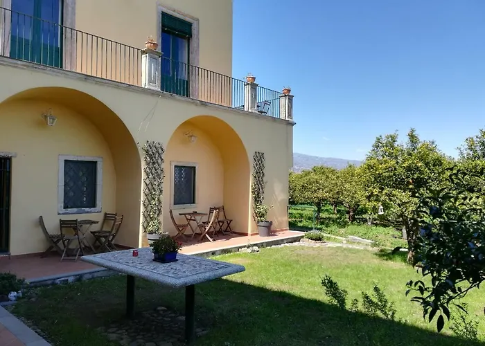 Giardino Arancio Couette-café 4*